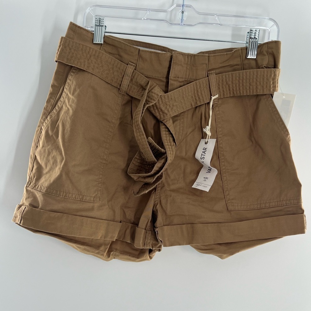 VANILLA STAR BROWN BELTED CUFFED WAIST 30” , INSEAM 4”, RISE 11” NEW